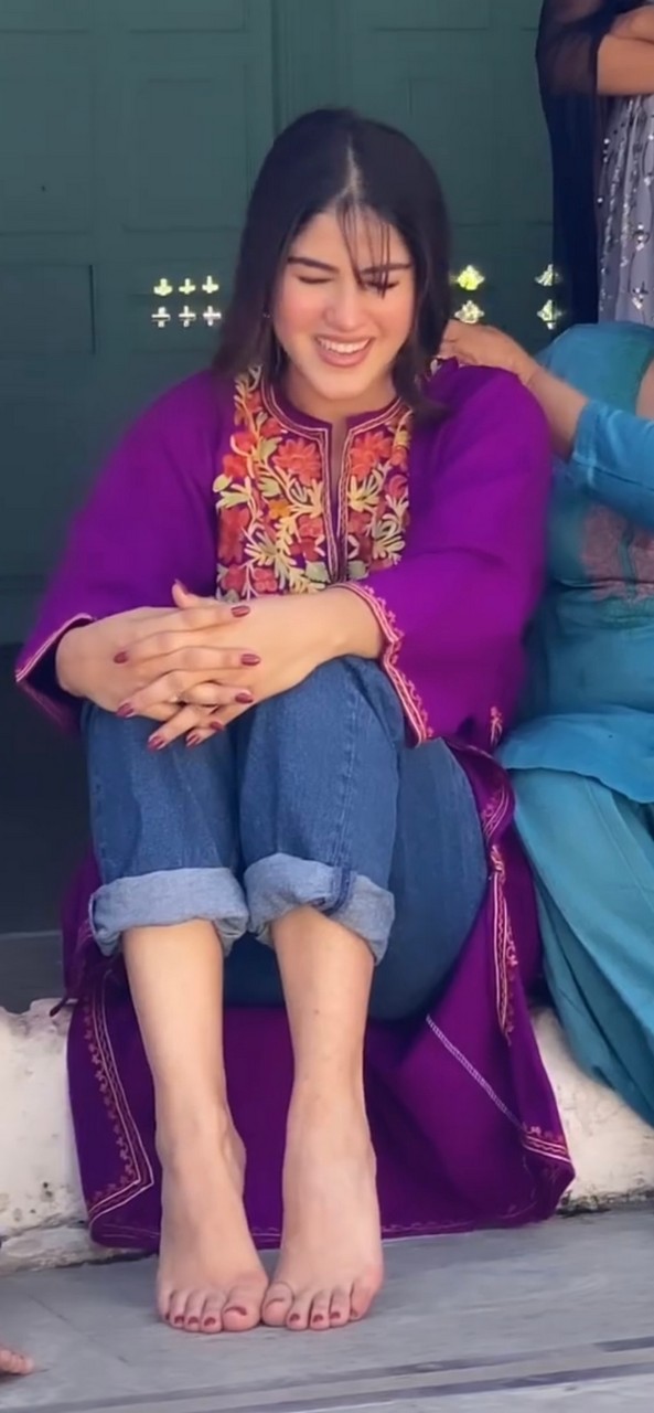 Aaveera Singh Masson Feet
